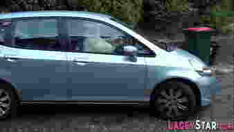 Idős hölgy élvezi a punci nyalást