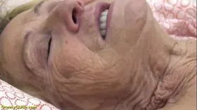 90 éves nagyi szex közben